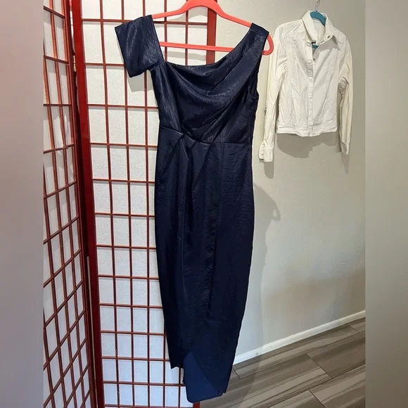 ASOS size 4 evening dress. Navy - Picture 1 of 8